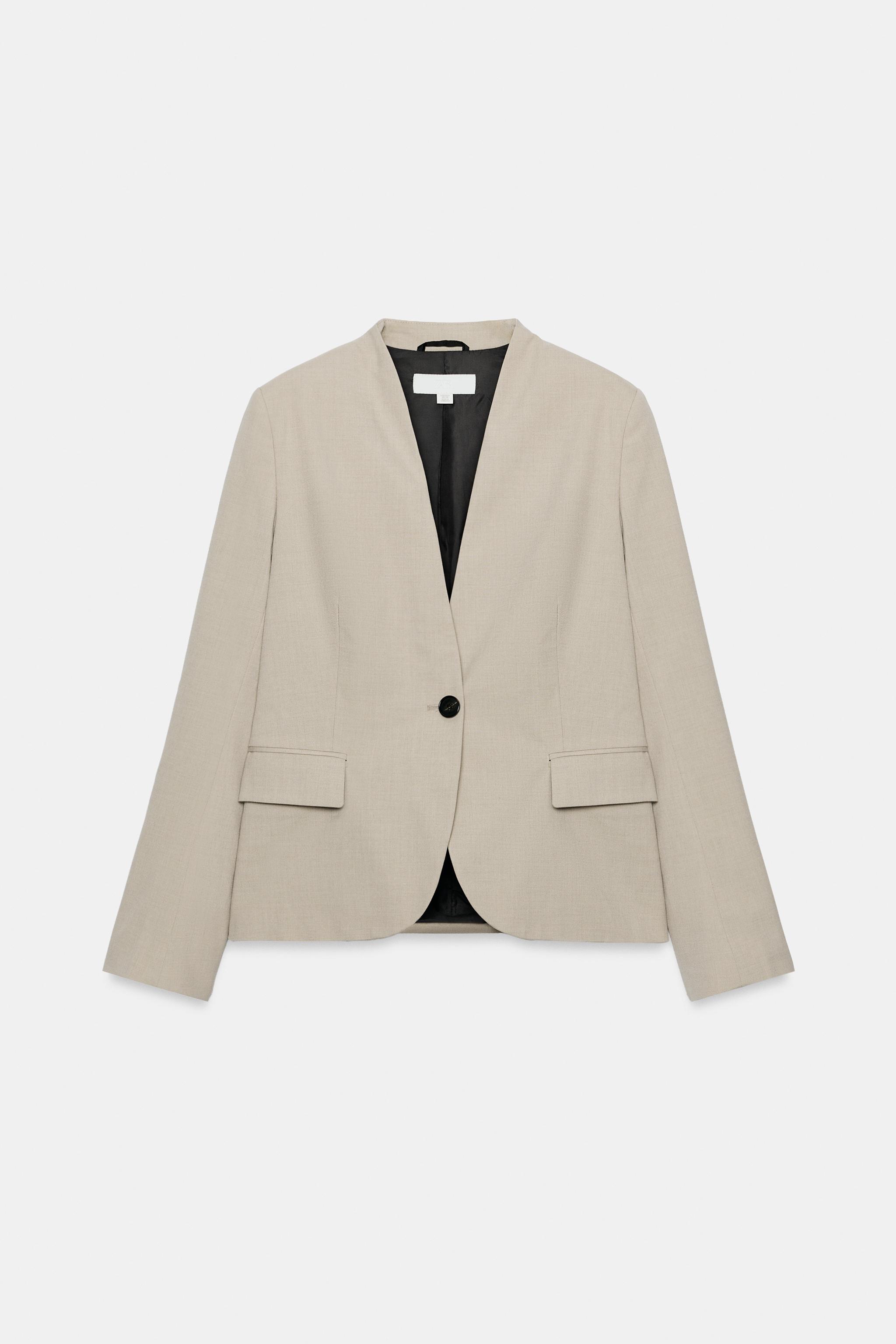 FITTED SHOULDER-PAD BLAZER